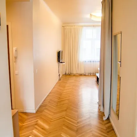 Apartment, Old Town, River View With Parking *