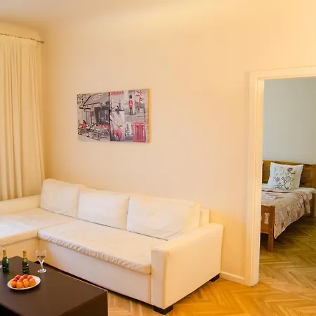 Apartment, Old Town, River View With Parking 아파트